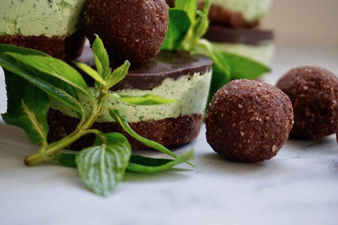 Raw Chocolate Mint Slice