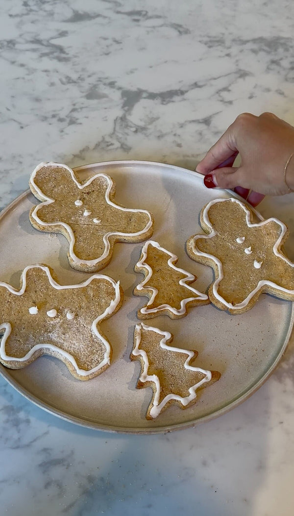 ALMOND FLOUR GINGER BREAD COOKIES 